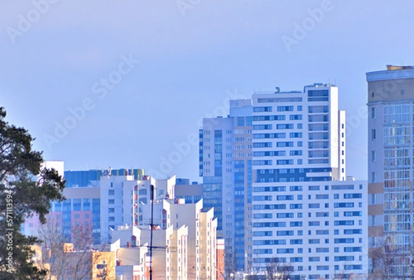 Fototapeta A fragment of the urban landscape on a winter day