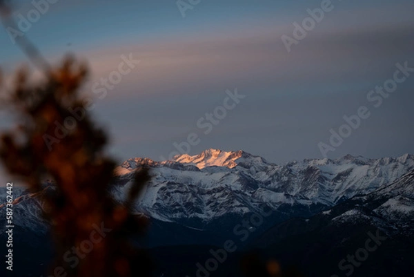 Fototapeta Atardecer en los pirineos.