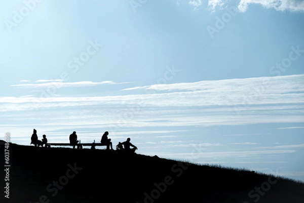 Obraz group of people on the mountain