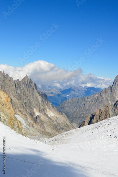 Fototapeta Horizontal photo of the peak of the monte bianco skyway