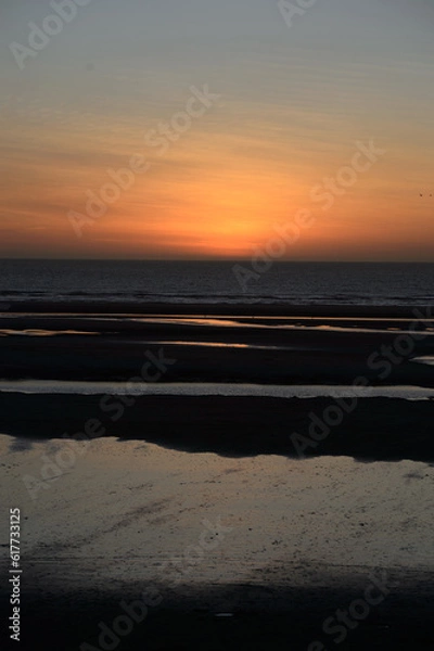 Fototapeta Station balnéaire française située sur la côte d'Opale dans la région de Hauts-de-France Départ pour une immersion en image d'un des plus beau site sauvage .