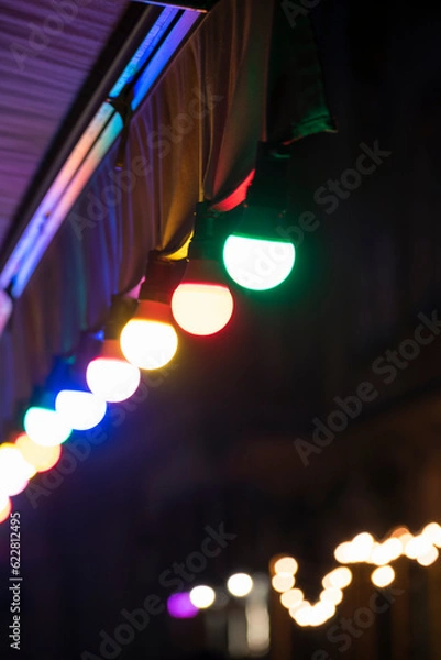 Fototapeta stylish light bulbs in the cafe