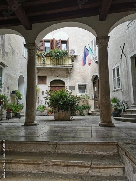 Fototapeta Historical houses in the center of Koper, Slovenia