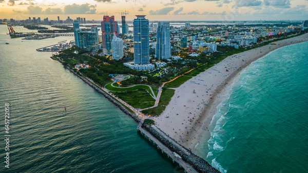 Fototapeta aerial view of south pointe park pier miami south beach florida