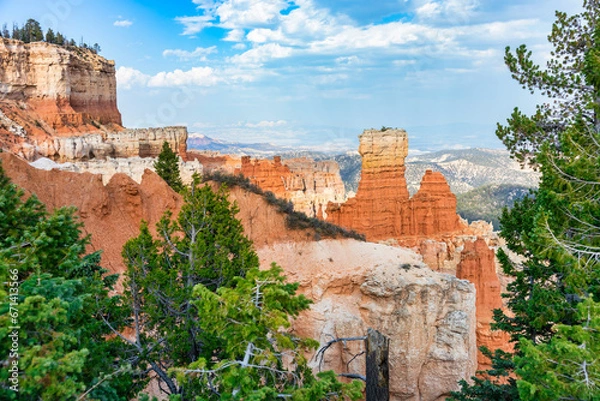 Fototapeta Bryce Canyon National Park, Utah, USA, incredibly colorful scenery, beautiful natural landscape. Concept, tourism, travel, landmark