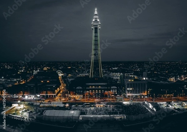 Fototapeta Mesmerizing view of Blackpool Tower and the cityscape of Blackpool, England at night