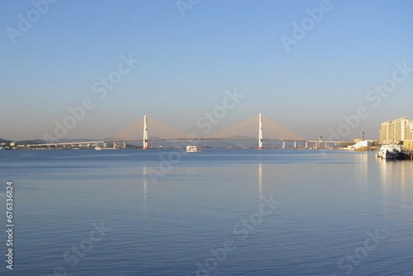 Fototapeta Cross-sea bridge. Reflection.Morning