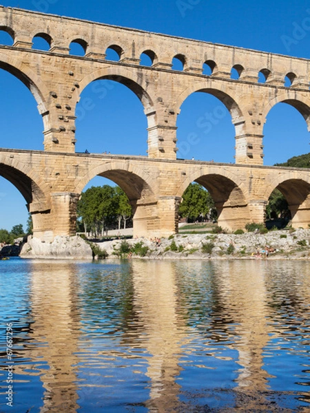 Fototapeta Pont du Gard reflected