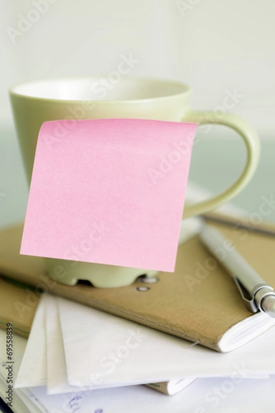 Obraz post-it and a cup