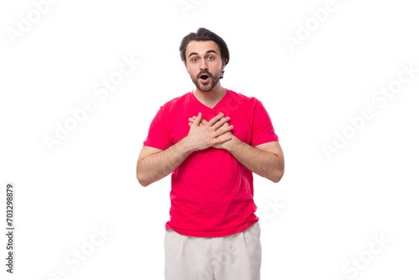 Fototapeta young handsome man with black hair dressed in a red t-shirt with mockup