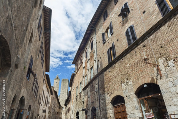 Fototapeta Tower and old street in San Gimignano, Tuscany, Italy