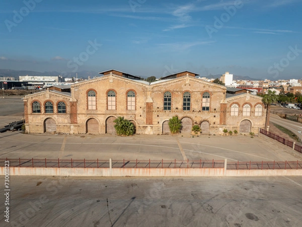 Fototapeta Nave de talleres generales La Nau en Sagunto