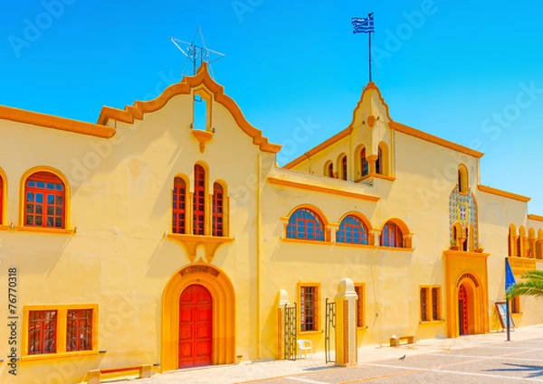 Fototapeta an old Italian styled building in Kalymnos island in Greece