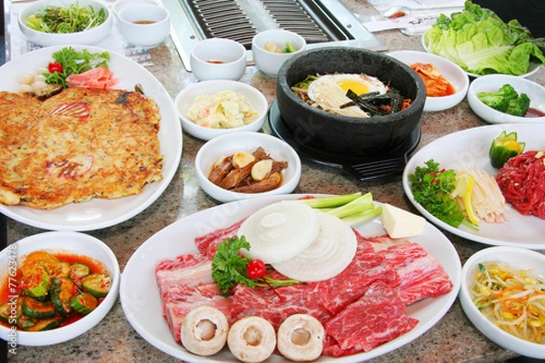 Fototapeta 韓国　焼肉　盛り合わせ　Korean barbecue roasted meat set