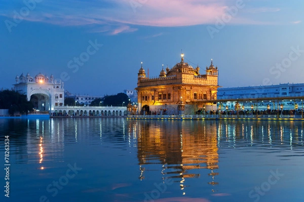 Fototapeta Golden Temple in the evening. Amritsar. India