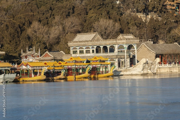 Obraz Stone and dragon boats parked in Kunming lake of Summer Palace