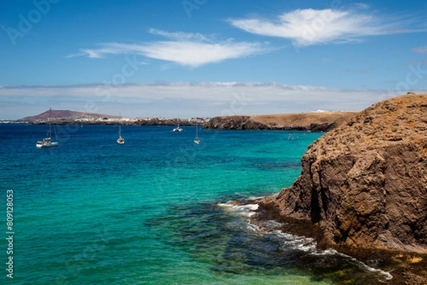 Fototapeta Playa de Papagayo beach turquoise water paradise, Playa Blanca, Lanzarote, Canary Islands, Spain