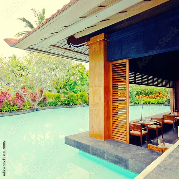 Fototapeta pool and asian pavilion on tropical resort (Bali, Indonesia)