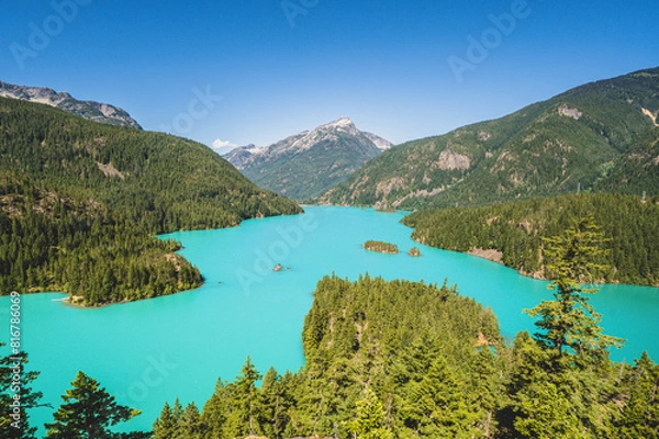 Fototapeta Scenic view of Diablo Lake, WA on a sunny day