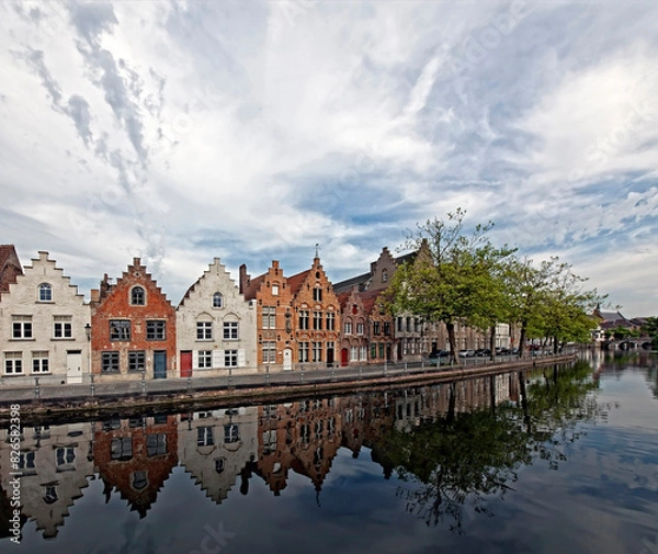 Fototapeta old towns in the Flemish country