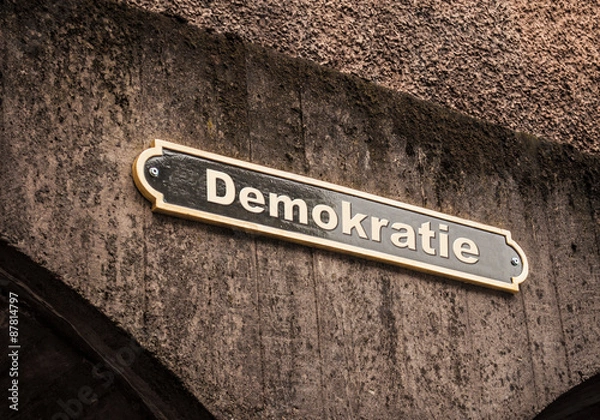 Fototapeta Strassenschild 43 - Demokratie