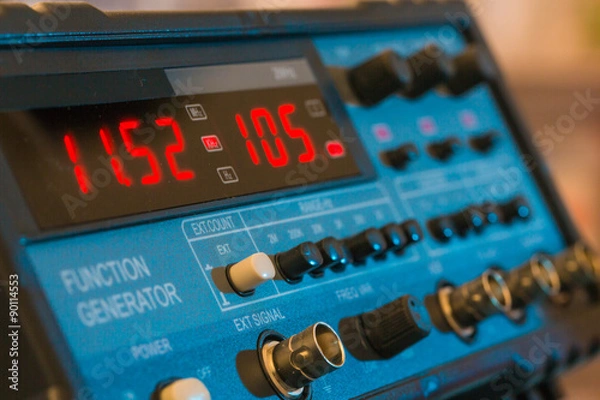 Fototapeta generator of electronic signals with LED display