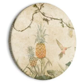 Obraz okrągły - Tropik w stonowanych barwach - Papugi i ananasy pośród bujnej egzotycznej roślinności w delikatnych odcieniach zieleni/Papugi w dżungli