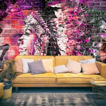 Fototapeta wodoodporna - Street art - graffiti z profilem kobiety w odcieniach różu i fioletu
